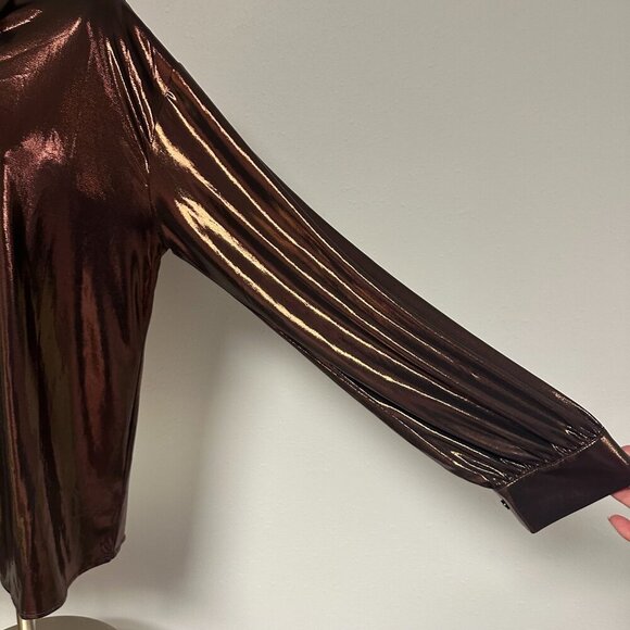 *NEW* BiBi Shine Buttondown - Picture 4 of 10